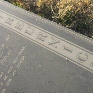 TREURNICH Daniel Petrus 1943- &amp; Louis Johanna 1941-1994