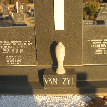 ZYL Frederick Georg, van 1930-1987 &amp; Carolina Martina JONKER 1929-2016