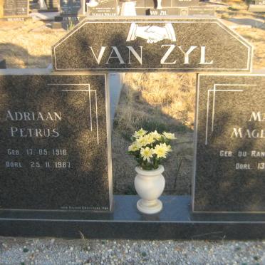 ZYL Adriaan Petrus, van 1918-1987 &amp; Maria Magdalena DU RAND 1923-1992