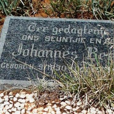 Free State, PETRUSBURG district, Mooigenoeg 318, farm cemetery