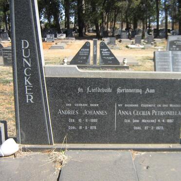 DUNCKER Andries Johannes 1892-1976 &amp; Anna Cecilia Petronella VAN NIEKERK 1897-1973