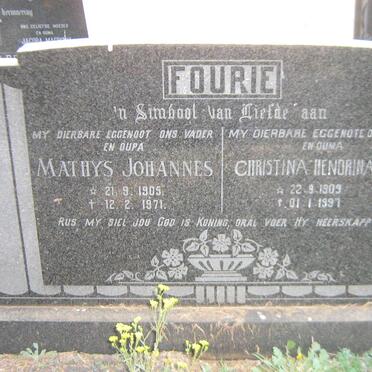 FOURIE Mathys Johannes 1905-1971 &amp; Christina Hendrina 1909-1997