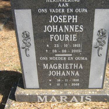 MARAIS Joseph Johannes Fourie 1915-2005 &amp; Magrietha Johanna 1910-2005
