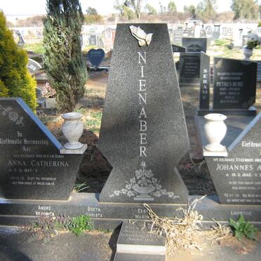 NIENABER Johannes Andries 1945-200? &amp; Anna Catherina 1947-