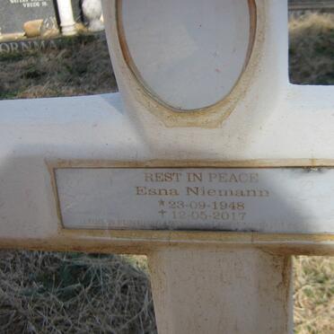 NIEMANN Esna 1948-2017