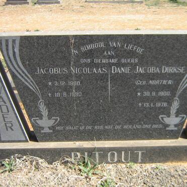 PITOUT Jacobus Nicolaas 1900-1990 &amp; Danie Jacoba Dirkse NORTIER 1900-1976
