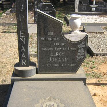 PIENAAR Elroy Johann 1966-1987