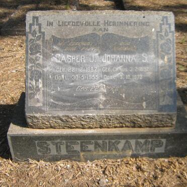 STEENKAMP Casper J. 1887-1955 &amp; Johanna S. CROUS 1892-1973