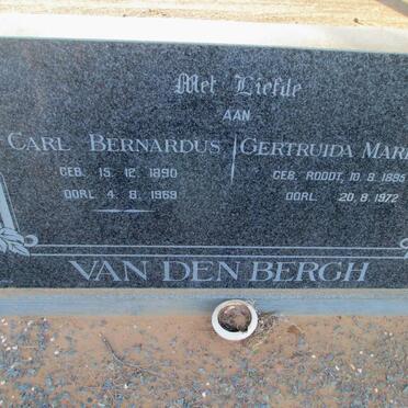 BERG Carl Bernardus, van den 1890-1969 &amp; Gertruida Maria J. ROODT 1895-1972