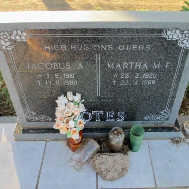 HUGHES Louisa Ellen 1922-1985