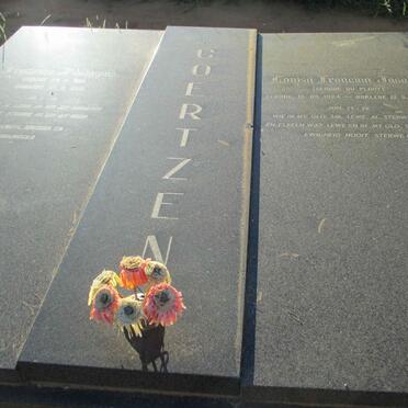 COERTZEN Francois Philippus 1919-1990 &amp; Louisa Francina Jacoba DU PLOOY 1924-2000