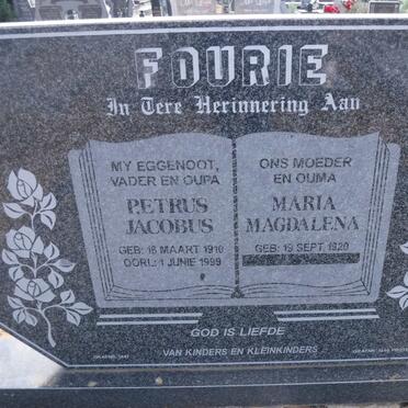 FOURIE Petrus Jacobus 1910-1999 &amp; Maria Magdalena 1920-