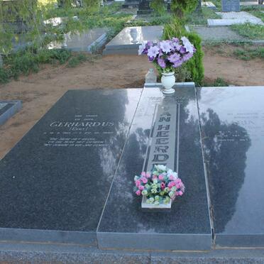 HEERDEN Gerhardus, van 1921-1992 &amp; Maria M.J. 1926-1990