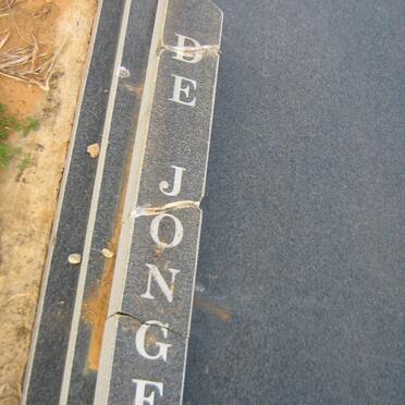 JONGE Hellie Aletta J., de 1925-2006