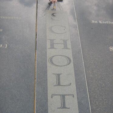 SCHOLTZ J.A.J. 1934-2002 &amp; S.W. 1938-