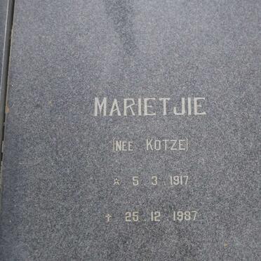VILLIERS Hannes, de 1913-1990 &amp; Marietjie KOTZE 1917-1987