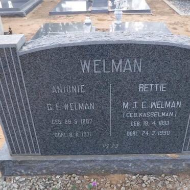 WELMAN Antonie C.F. 1887-1971 &amp; M.J.E. KASSELMAN 1893-1990