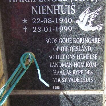 NEINHUIS Harn Engel 1940-1999 :: BARNARDO Leslie 1929-1998 &amp; Lynne 1933-1993