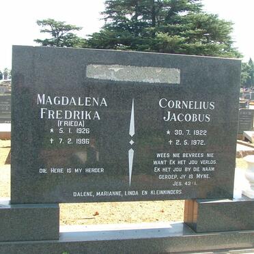 ? Cornelius Jacobus 1922-1972 &amp; Magdalena Fredrika 1926-1996