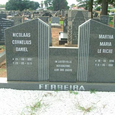 FERREIRA Nicolaas Cornelius Daniel 1897-1978 &amp; Martha Maria LE RICHE 1896-1992