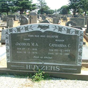 HUYSERS Jacobus M.A. 1916-1974 &amp; Catharina C. 1922-2003