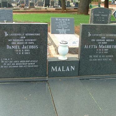 MALAN Daniël Jacobus 1895-1983 &amp; Aletta Magritha 1901-1992