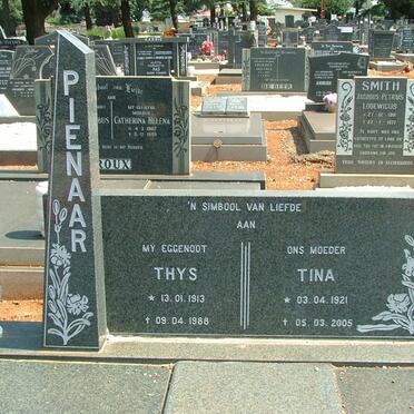 PIENAAR Thys 1913-1988 &amp; Tina 1921-2005