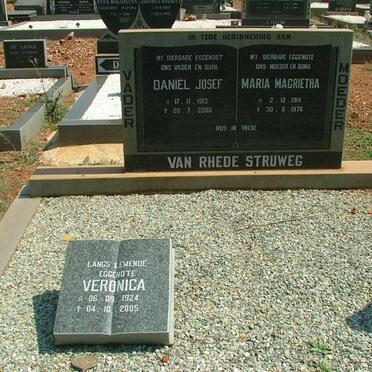 STRUWEG Daniel Josef, van Rhede 1913-2000 &amp; Maria Magrietha 1914-1976 :: ? Veronica 1924-2005