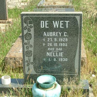 WET Aubrey C., de 1929-1930 &amp; Nellie 1930-