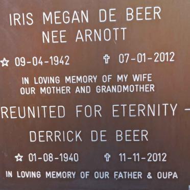 BEER Derrick, de 1940-2012 &amp; Iris Megan ARNOTT 1942-2012