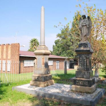 MEYER Johan Georg 1847-1907 &amp; Johanna Elizabeth Jacoba DU PREEZ 1850-1926