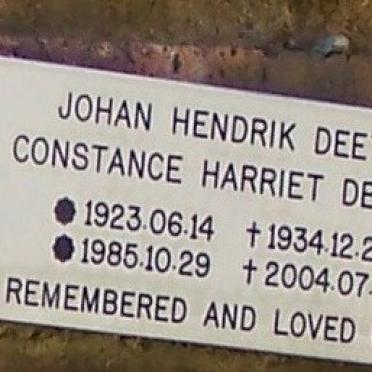 DEETLEFS Johan Hendrik 1923-1985 :: DEETLEFS Constance Harriet 1934-2004