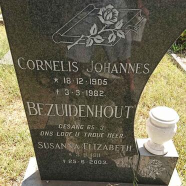 BEZUIDENHOUT Cornelis Johannes 1905-1982 &amp; Susanna Elizabeth 1911-2003