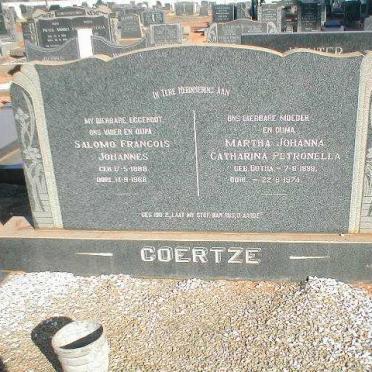 COERTZE Salomo Francois Johannes 1888-1968 &amp; Martha Johanna Catharina Petronella BOTHA 1888-1974