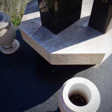 HALGRYN Pieter Johannes 1945-1982