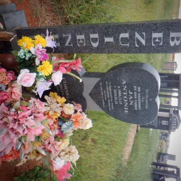 BEZUIDENHOUT Jan Antonie 1966-2014 &amp; Cornelia Petronella 1974-