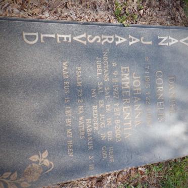 J - Vanne :: Surnames - J