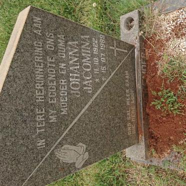 KOEKEMOER Johanna Jacomina 1922-1989