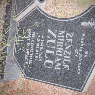 ZULU Zenzile Mirriam 1940-2002