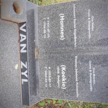 ZYL Johannes Esaias Engelbertus, van 1921-1996 &amp; Frances Johanna Petronella DODGEN 1925-2005