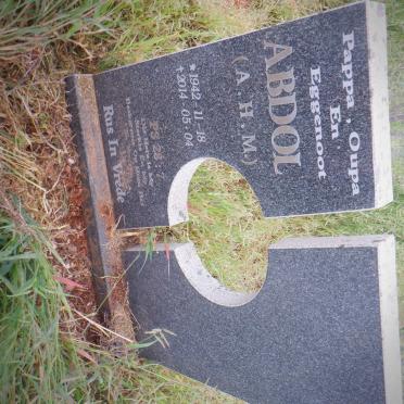 ZYL A.H.M., van 1942-2014