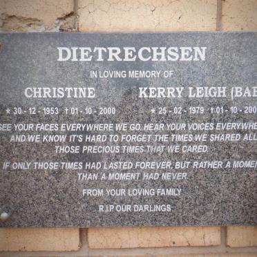 DIETRECHSEN Christine 1953-2000 :: DIETRECHSEN Kerry Leigh 1979-2000