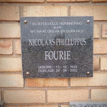 FOURIE Nicolaas Philluppus 1936-2002