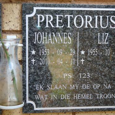 PRETORIUS Johannes 1953-2010 &amp; Liz 1955-