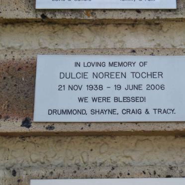 TOCHER Dulcie Noreen 1938-2006