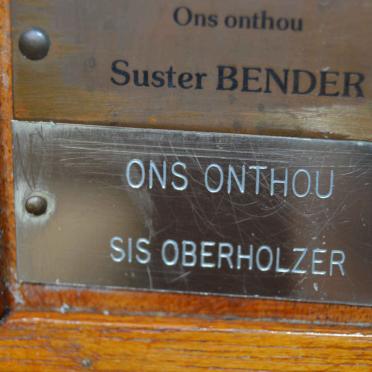OBERHOLZER Sis