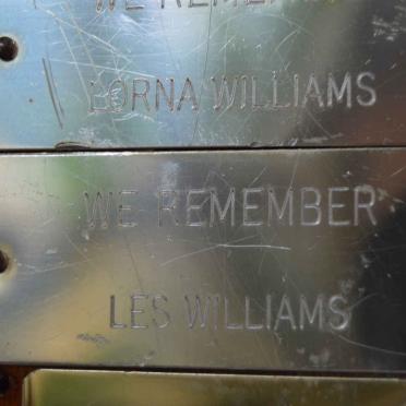 WILLIAMS Les