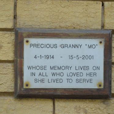 ? Mo 1914-2001