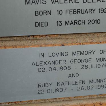 MUNRO Alexander George 1908-1976 &amp; Ruby Kathleen 1907-1997