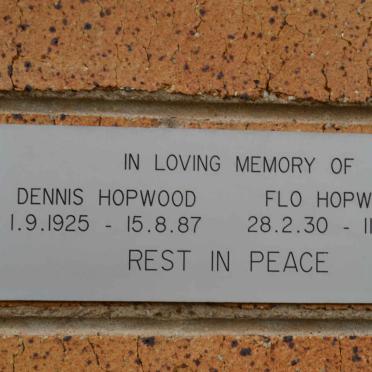 HOPWOOD Dennis 1925-1987 &amp; Flo 1930-1997